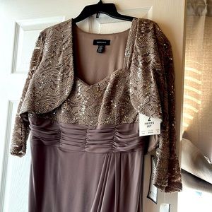 R&M Richards, 2 piece dress; never worn/tagged attached